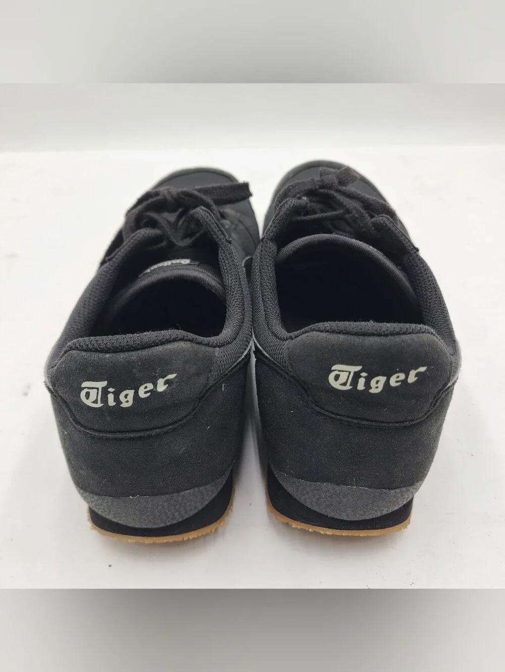 Onitsuka Tiger by Asics b45 asics